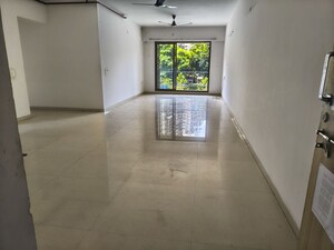 Room in  Apartment at Malad East – for Sale