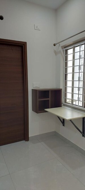 Room in 3 BHK Apartment at Hallmark Treasor, Narsingi – for Rent