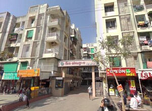  Apartment For Sale in Vastral