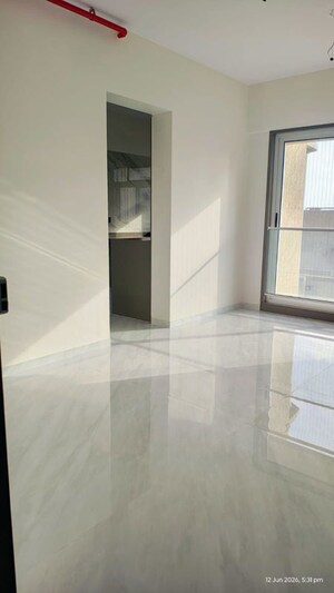 1 BHK Apartment For Rent in Kabra Garnet, Malad West