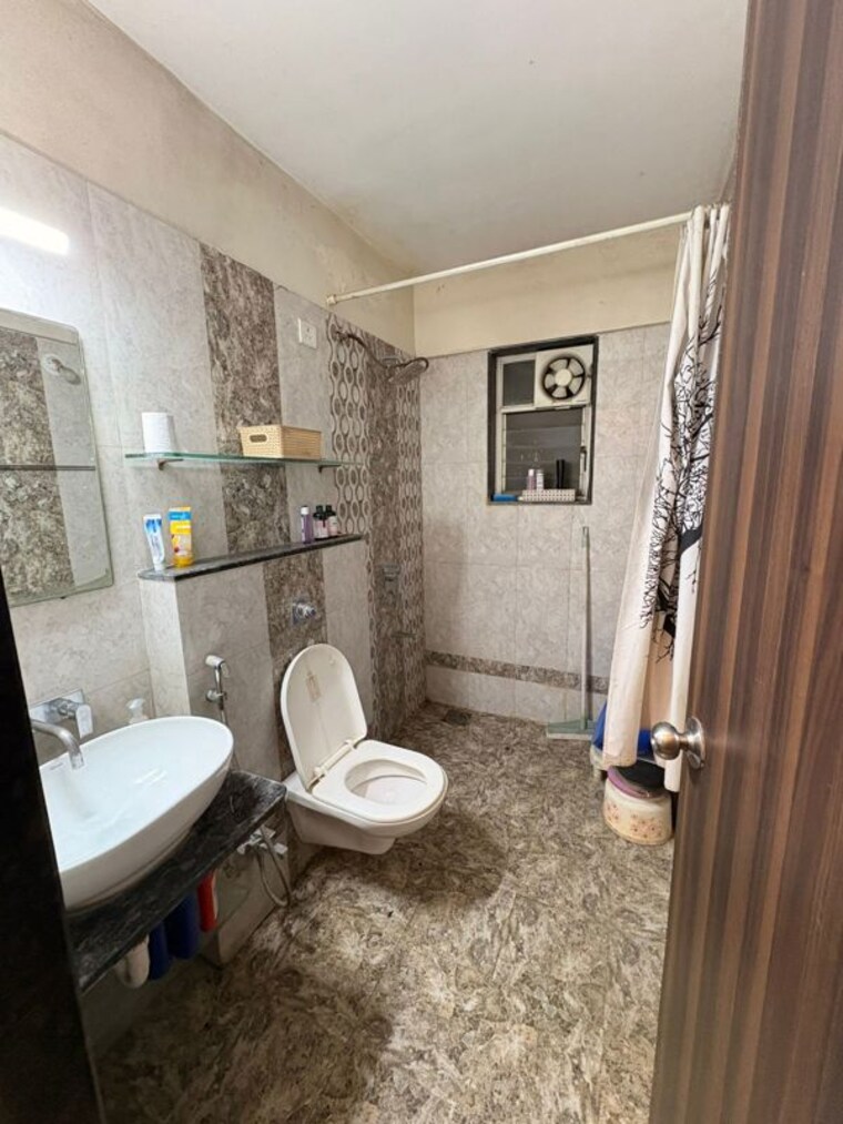 Bathroom, brahma-realty-skycity 3 Bedroom 1500 Sq.Ft. Apartment In Dhanori Pune 10467663