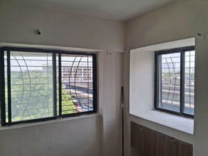Room in 3 BHK Apartment at Siddhivinayak Shubhashree Residential, Akurdi – for Rent