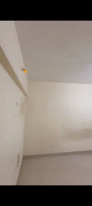 Furnished Amenities in 1 BHK Apartment at Vidyavihar West – for Rent
