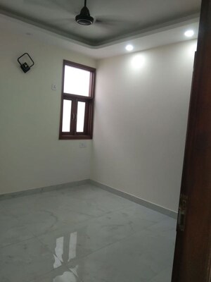 Room in 3 BHK Builder Floor at Mehrauli – for Sale