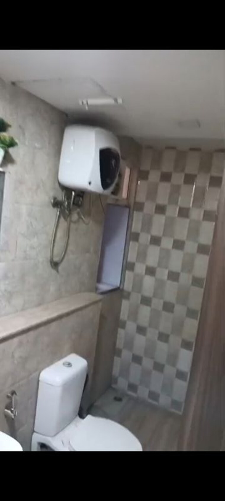 Bathroom, jaypee-green-kosmos-phase-ii 2 Bedroom 945 Sq.Ft. Apartment In Sector 134 Noida 10467746