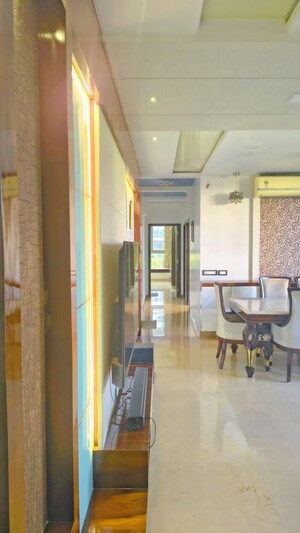 Gym in 3 BHK Apartment at Oberoi Exquisite Goregaon, Goregaon East – for Rent