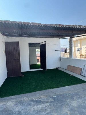 Building Lobby in 2.5 BHK Builder Floor at Guru Nanak Enclave, Dhakoli – for Sale