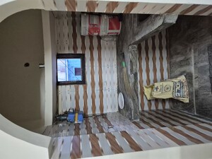 Kitchen in 1.5 BHK Builder Floor at Mayur Vihar – for Rent