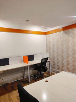 Office Space For Rent in Raheja Towers Apartments