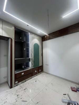 Room in 3 BHK Apartment at Aparna Zenon, Puppalaguda – for Rent