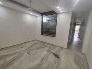 Room in 3 BHK Builder Floor at Malviya Nagar – for Rent