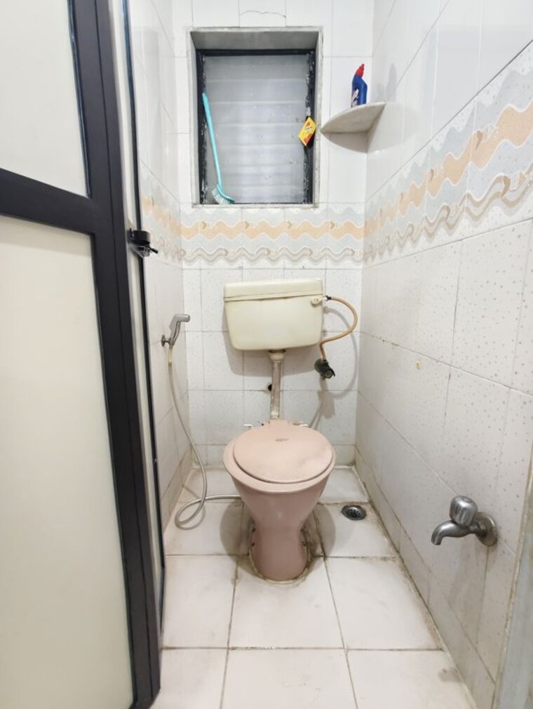 Bathroom, akhurath-chs 1 Bedroom 475 Sq.Ft. Apartment In Sanpada Navi Mumbai 10467856