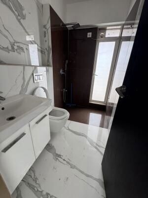 Master Bedroom in 3 BHK Apartment at Bandra West – for Rent
