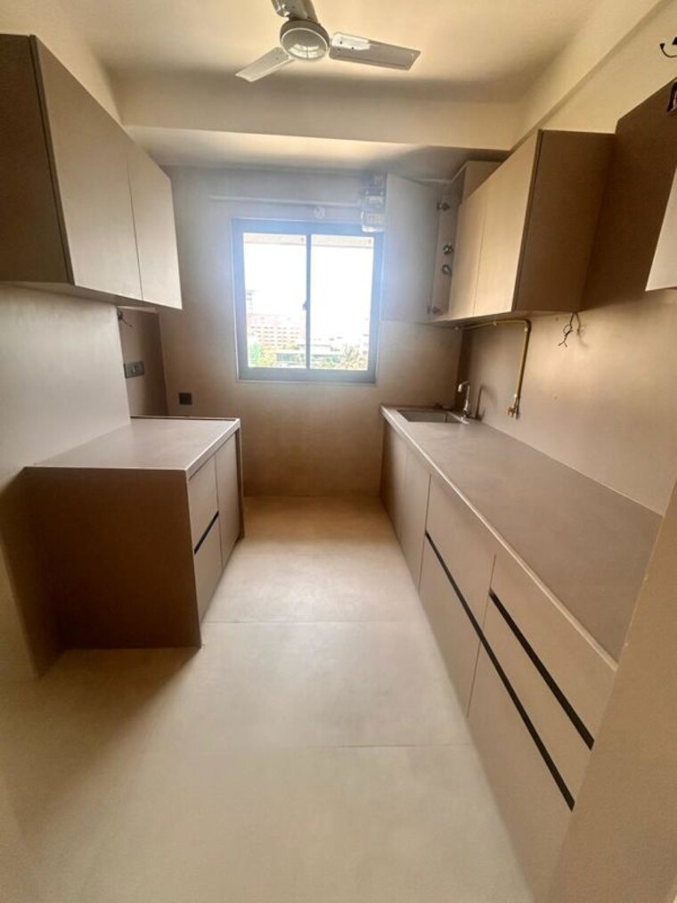 Room, manohar-apartment 2.5 Bedroom 870 Sq.Ft. Apartment In Bandra West Mumbai 10467883