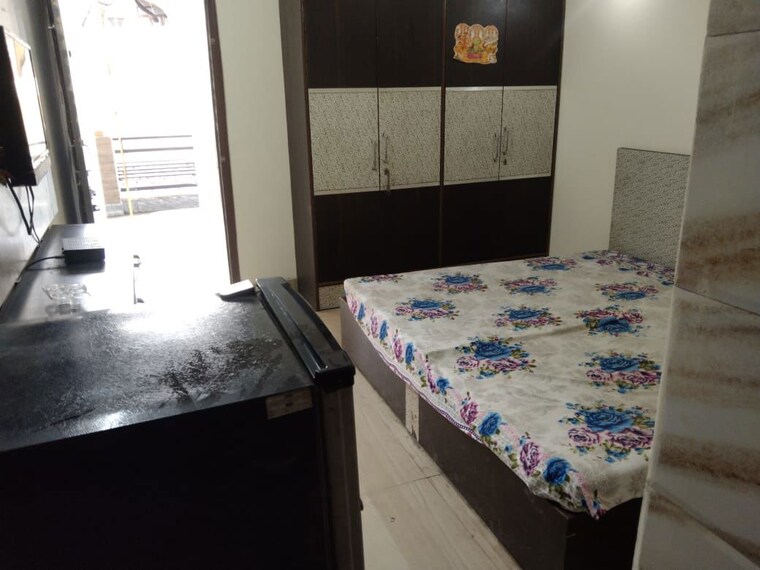 Bedroom, vasant-apartments 1 RK 350 Sq.Ft. Builder Floor In Sector 13 Gurgaon 10467887