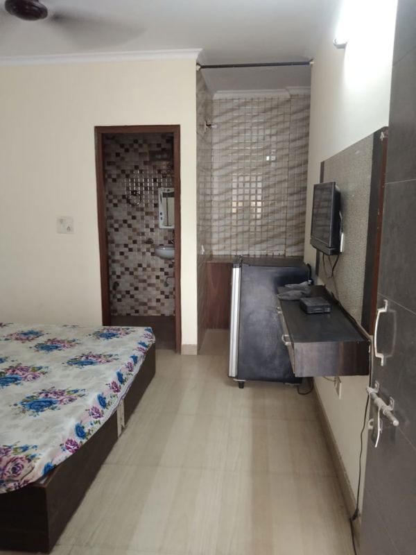 1 Rk  350 Sq.Ft. Builder Floor in Vasant Apartments