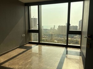 Room in 3 BHK Apartment at Lodha The Park, Worli – for Rent