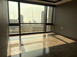 Room in 3 BHK Apartment at Lodha The Park, Worli – for Rent