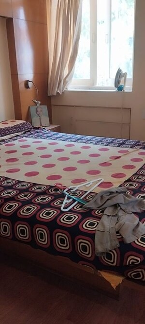 Bedroom in 2 BHK Apartment at Wishram Apartment, Khar West – for Rent