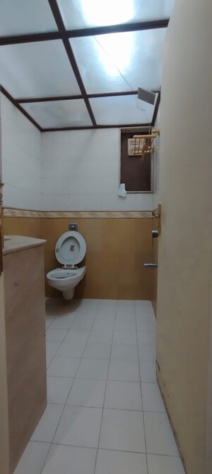 Furnished Amenities in 2 BHK Apartment at Wishram Apartment, Khar West – for Rent