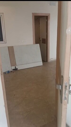 Bathroom in 3 BHK Apartment at Kinauni Village – for Rent