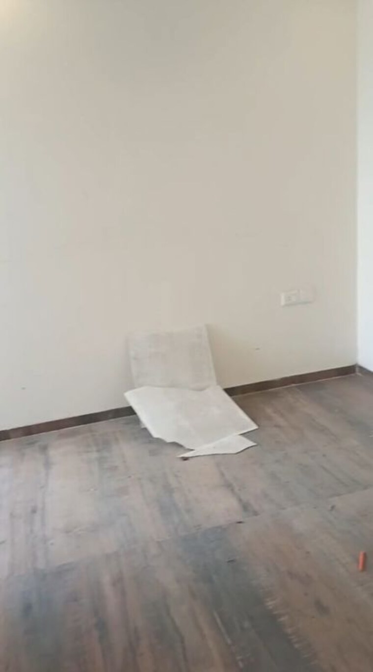 Bathroom, kinauni village 3 Bedroom 1475 Sq.Ft. Apartment In Kinauni Village Ghaziabad 10467941