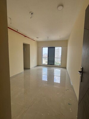 Room in 1 BHK Apartment at IM Applaud 38, Goregaon East – for Rent