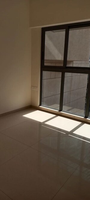 Room in 2 BHK Apartment at Lodha Vista, Lower Parel – for Rent