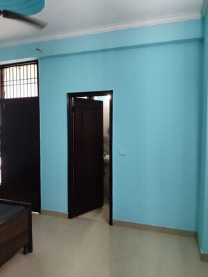 Room in 2 BHK Builder Floor at Golden Nest Apartments Sector 68, Sector 68 – for Rent