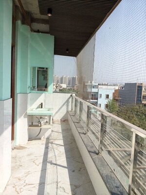 Balcony in 1 BHK Builder Floor at RWA Apartments Sector 71, Sector 71 – for Rent