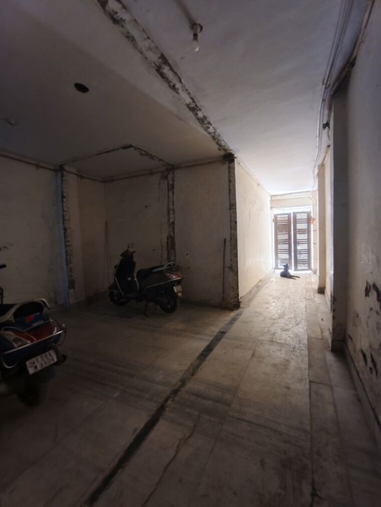  Parking, govindpuri 1 Bedroom 400 Sq.Ft. Builder Floor In Govindpuri Delhi 10467959