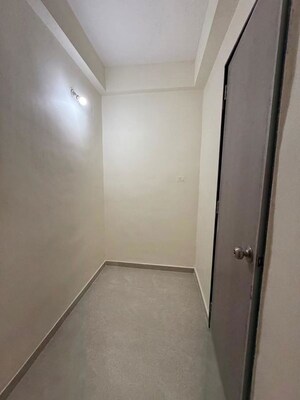 Building Lobby in 3 BHK Apartment at Damji Shamji Mahavir Spring Tulip Phase 1, Pokhran Road No Two – for Rent