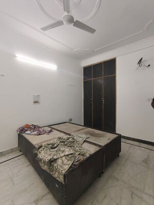 1 RK Builder Floor For Rent in Govindpuri