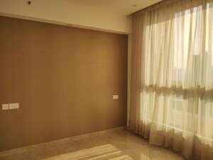 Room in 3 BHK Apartment at Hiranandani Estate, Ghodbunder Road – for Rent