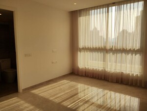 Room in 3 BHK Apartment at Hiranandani Estate, Ghodbunder Road – for Rent