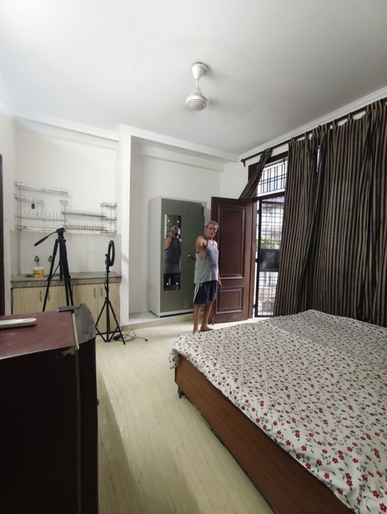 Bedroom, kalkaji 1 RK 200 Sq.Ft. Builder Floor In Kalkaji Delhi 10467969