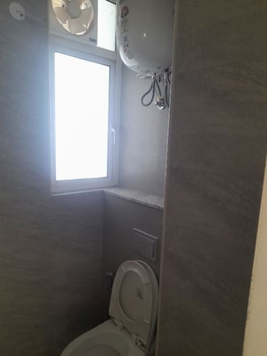 Room in 3 BHK Apartment at M3M Merlin, Sector 67 – for Rent
