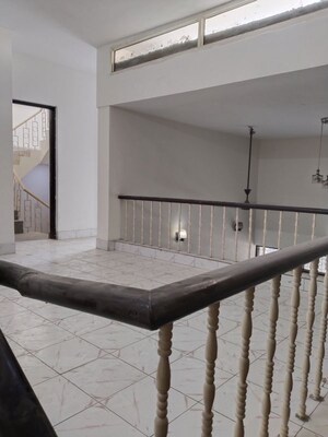 Kitchen in 4 BHK Villa at RWA Apartments Sector 40, Sector 40 – for Rent