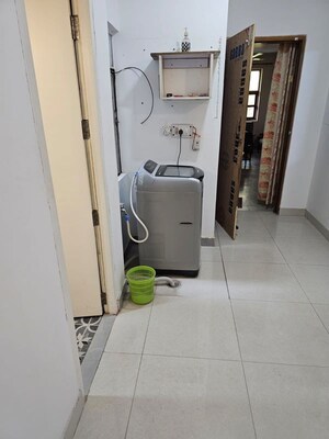 Bathroom in 1.5 BHK Builder Floor at RWA Apartments, Sector 31 – for Rent