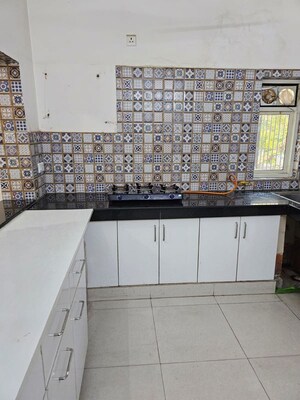 Kitchen in 1.5 BHK Builder Floor at RWA Apartments, Sector 31 – for Rent