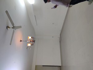 Living Room in 2 BHK Builder Floor at Tulip Mall, Sector 46 – for Rent