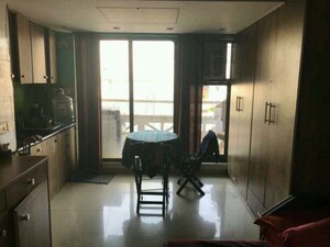 Living Room in 2 BHK Apartment at Ashish CHS Andheri, Andheri West – for Rent