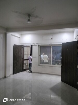 Room in 2 BHK Builder Floor at Gomti Nagar – for Rent