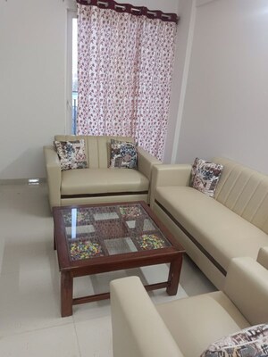 Furnished Amenities in 2 BHK Apartment at Signature Global Signum 37D, Sector 37d – for Rent