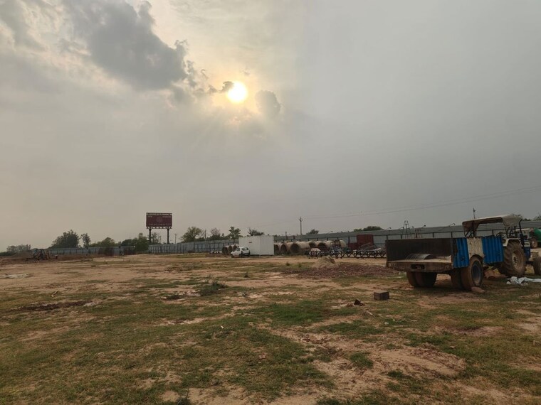 undefined, model town  100 Sq.Ft. Plot In Model Town Panipat 10468038