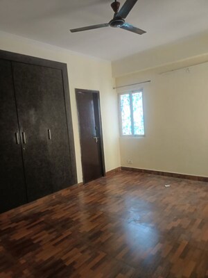 Room in 2 BHK Apartment at Gardenia Gateway, Sector 75 – for Rent