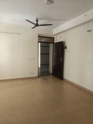Room in 2 BHK Apartment at Gardenia Gateway, Sector 75 – for Rent