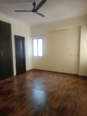 Room in 2 BHK Apartment at Gardenia Gateway, Sector 75 – for Rent