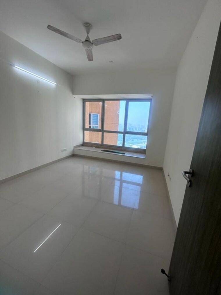 Room, db-woods 2.5 Bedroom 1100 Sq.Ft. Apartment In Goregaon East Mumbai 10162767