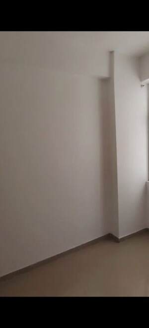 Room in 2.5 BHK Apartment at ROF Aalayas Phase 2, Sector 102 – for Rent